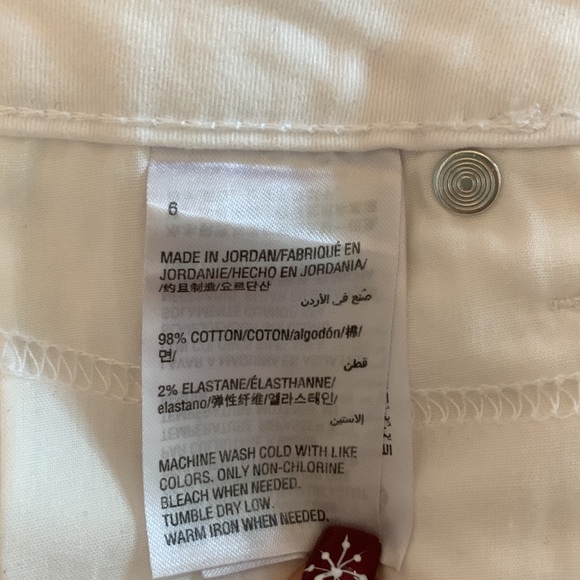 White pants like jeans. Charter Club size 6. Cottony soft and stretchy too! - Picture 5 of 5